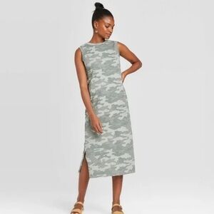 Universal Thread Green Camo Dress